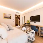 מלון Acandia 4*