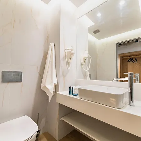 Acandia Отель 4*