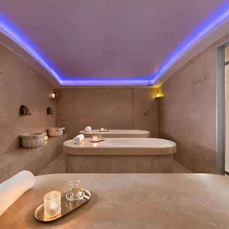 Acandia Hotel